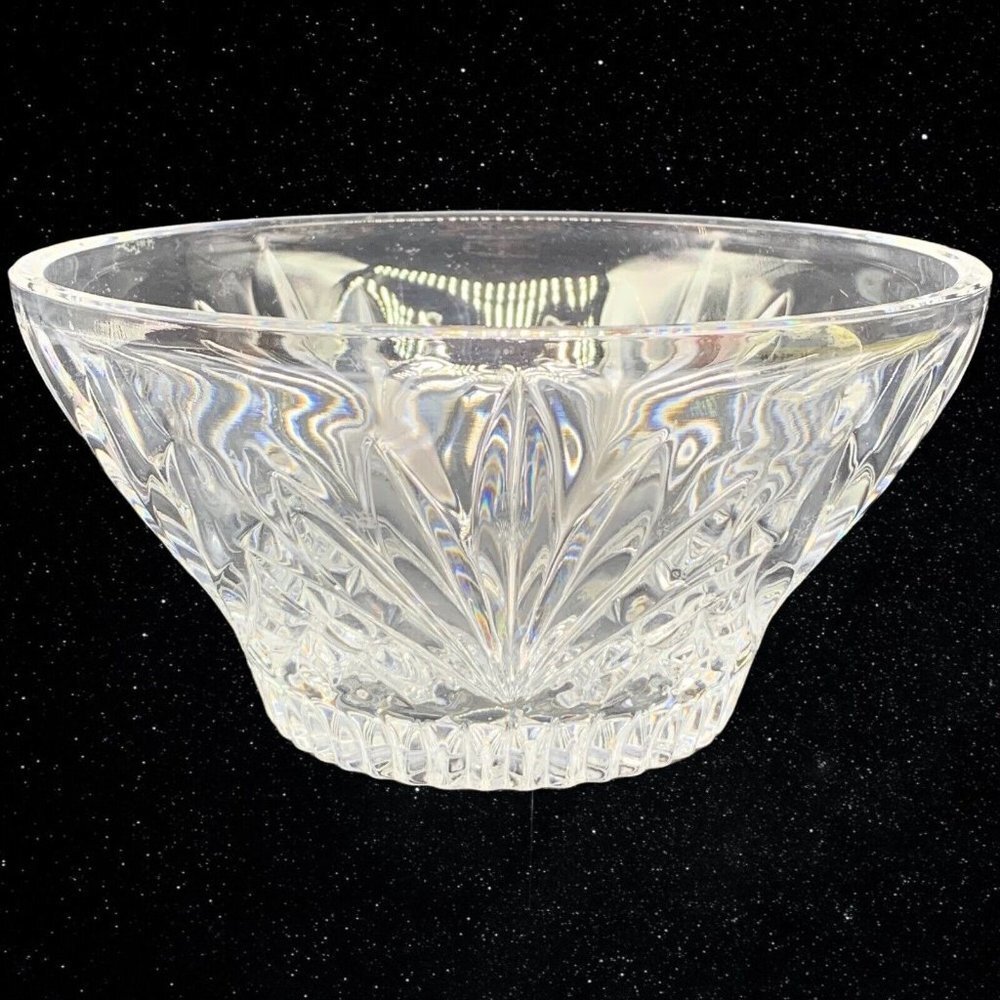 Wedgwood‎ Crystal Glass Bowl Majesty 3.25”T 6.5”W